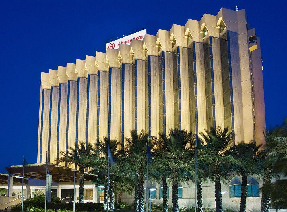 Sheraton Dammam Hotel & Convention Centre Exterior photo